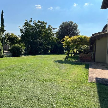 Residenza Isabella Guest House Spello Eksteriør bilde